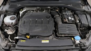 Volkswagen Golf STYLE TDI DSG