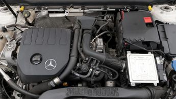 Mercedes-Benz A Class A 180 AMG LINE EXECUTIVE