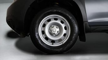 Dacia Duster ESSENTIAL TCE