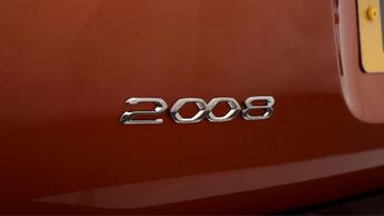 Peugeot 2008 PURETECH S/S GT PREMIUM