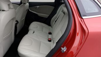 Volvo V40 T3 INSCRIPTION EDITION