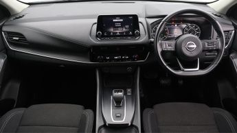 Nissan Qashqai DIG-T ACENTA PREMIUM DCT
