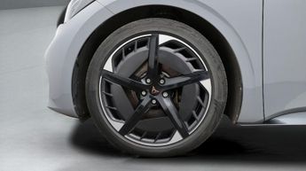 CUPRA Born V3