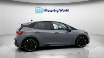 CUPRA Born V3