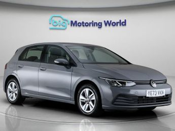 Volkswagen Golf LIFE TSI