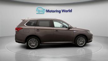Mitsubishi Outlander PHEV 4H