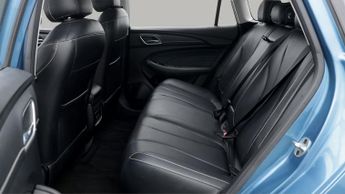 MG MG5 EXCLUSIVE