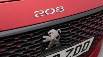 Peugeot E-208 GT
