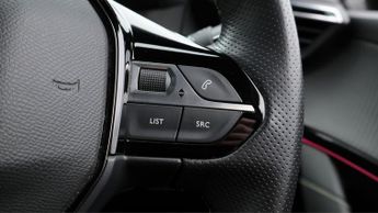 Peugeot E-208 GT