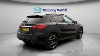 Mercedes-Benz GLA GLA 200 AMG LINE EDITION