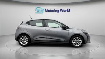 Renault Clio EVOLUTION E-TECH