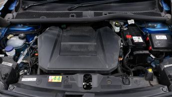 Peugeot E-2008 GT
