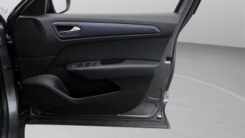 Renault Arkana ICONIC E-TECH