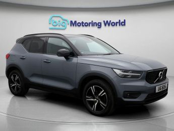 Volvo XC40 T3 R-DESIGN