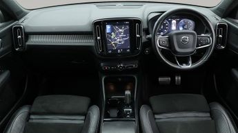 Volvo XC40 T3 R-DESIGN