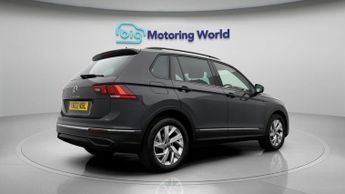 Volkswagen Tiguan LIFE TSI DSG