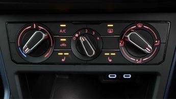 Volkswagen Polo UNITED TSI DSG