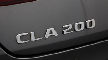 Mercedes-Benz CLA CLA 200 AMG LINE