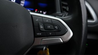 Volkswagen T-Roc LIFE TSI DSG