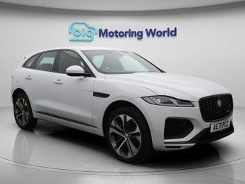 Jaguar F-Pace R-DYNAMIC HSE