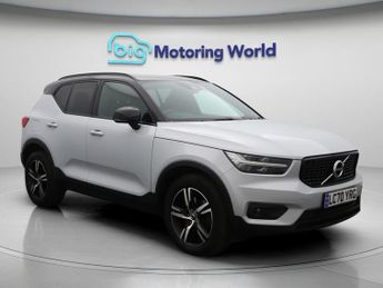 Volvo XC40 B4 R-DESIGN