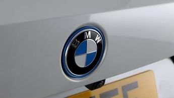 BMW 3 Series 330E M SPORT