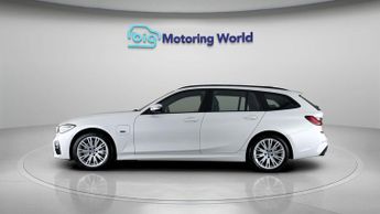 BMW 3 Series 330E M SPORT