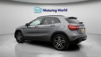 Mercedes-Benz GLA GLA 180 URBAN EDITION