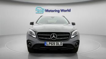 Mercedes-Benz GLA GLA 180 URBAN EDITION