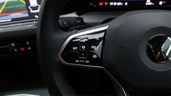 Volkswagen Golf R-LINE ETSI DSG