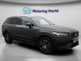 Volvo XC90 B5 MOMENTUM AWD