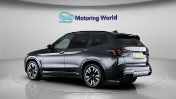 BMW iX3 M SPORT