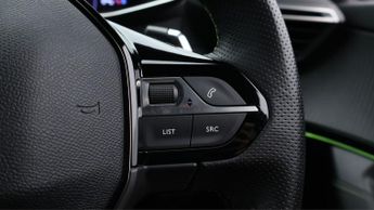 Peugeot 2008 PURETECH EAT8 S/S GT