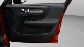 Volvo XC40 RECHARGE T4 R-DESIGN