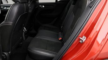 Volvo XC40 RECHARGE T4 R-DESIGN