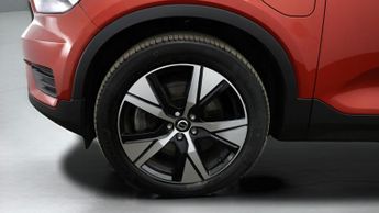 Volvo XC40 RECHARGE T4 R-DESIGN