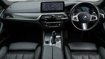 BMW 5 Series 530E M SPORT