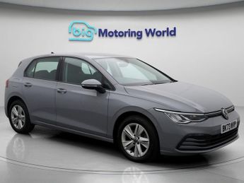 Volkswagen Golf LIFE TSI