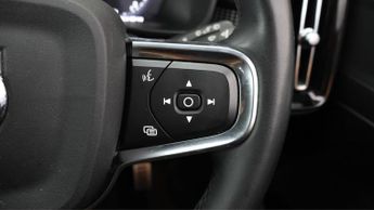 Volvo XC40 RECHARGE T5 R-DESIGN PRO