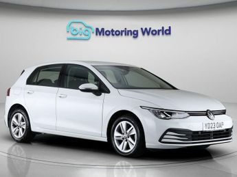 Volkswagen Golf LIFE TSI