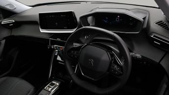 Peugeot E-2008 ALLURE PREMIUM