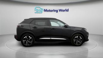 Peugeot E-2008 ALLURE PREMIUM
