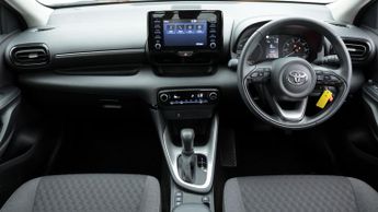 Toyota Yaris ICON
