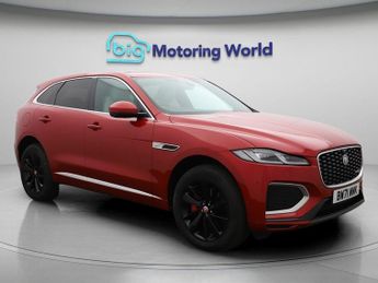 Jaguar F-Pace R-DYNAMIC SE