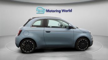 Fiat 500e C LA PRIMA
