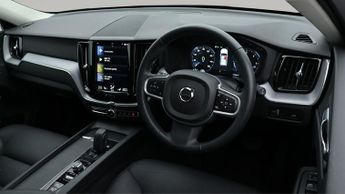 Volvo XC60 B4 MOMENTUM AWD
