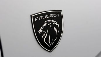 Peugeot E-3008 GT