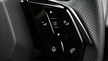 Peugeot E-3008 GT