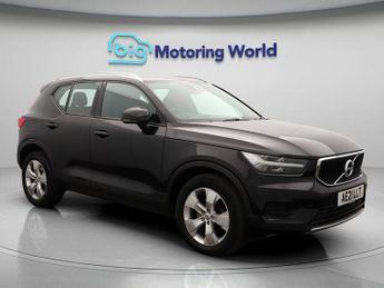 Volvo XC40 B4 MOMENTUM