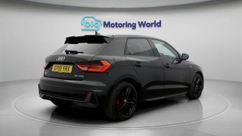 Audi A1 SPORTBACK TFSI S LINE